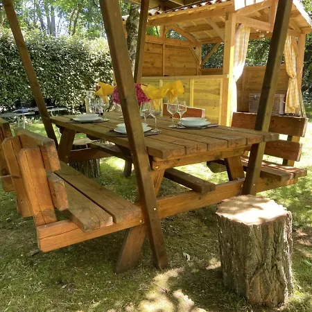 La Roulotte D'emilie Et Son Jacuzzi Privé * Beurlay